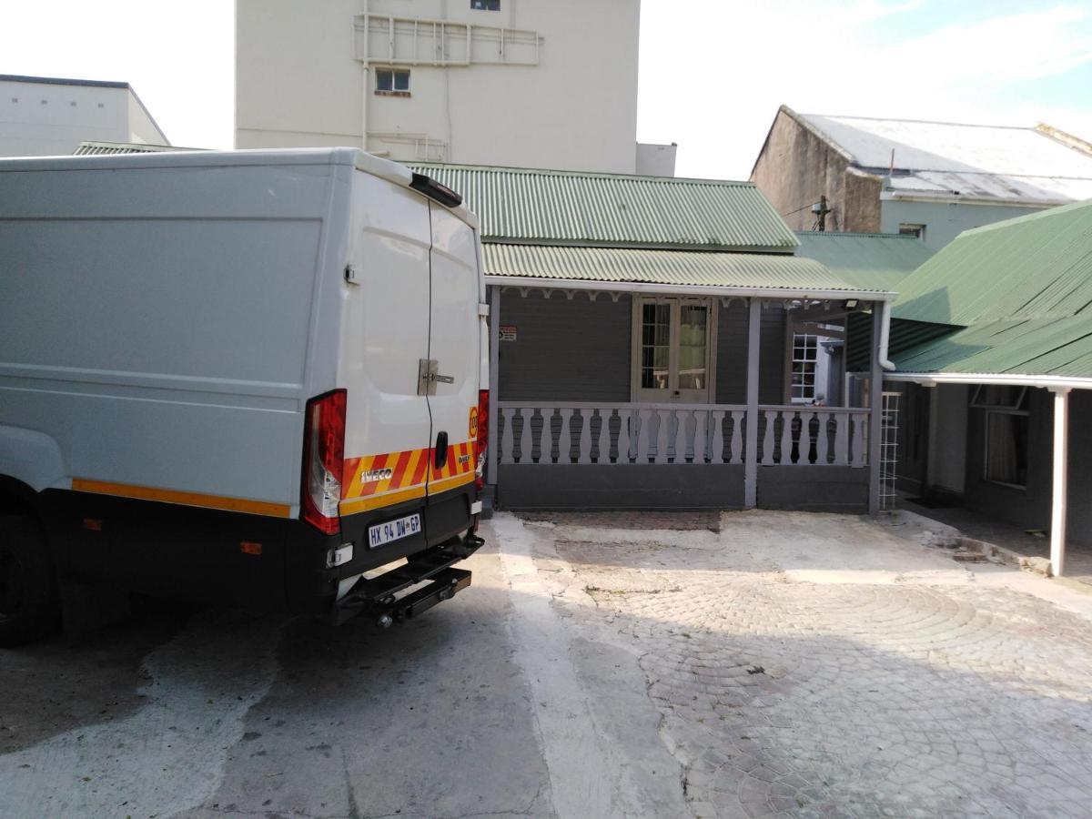 The Monument Guesthouse Port Elizabeth Esterno foto