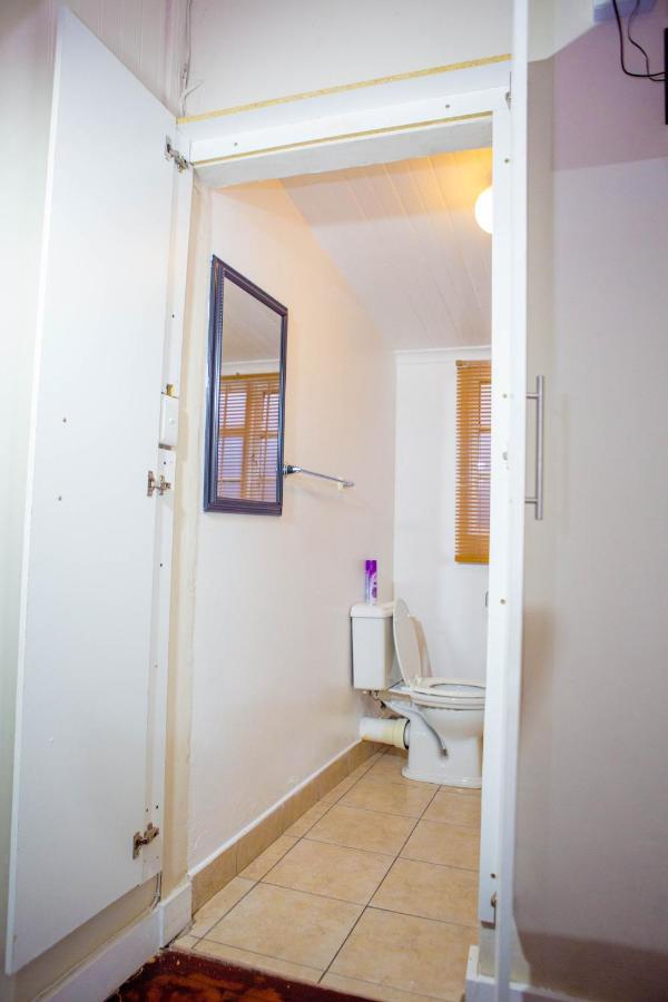 The Monument Guesthouse Port Elizabeth Esterno foto