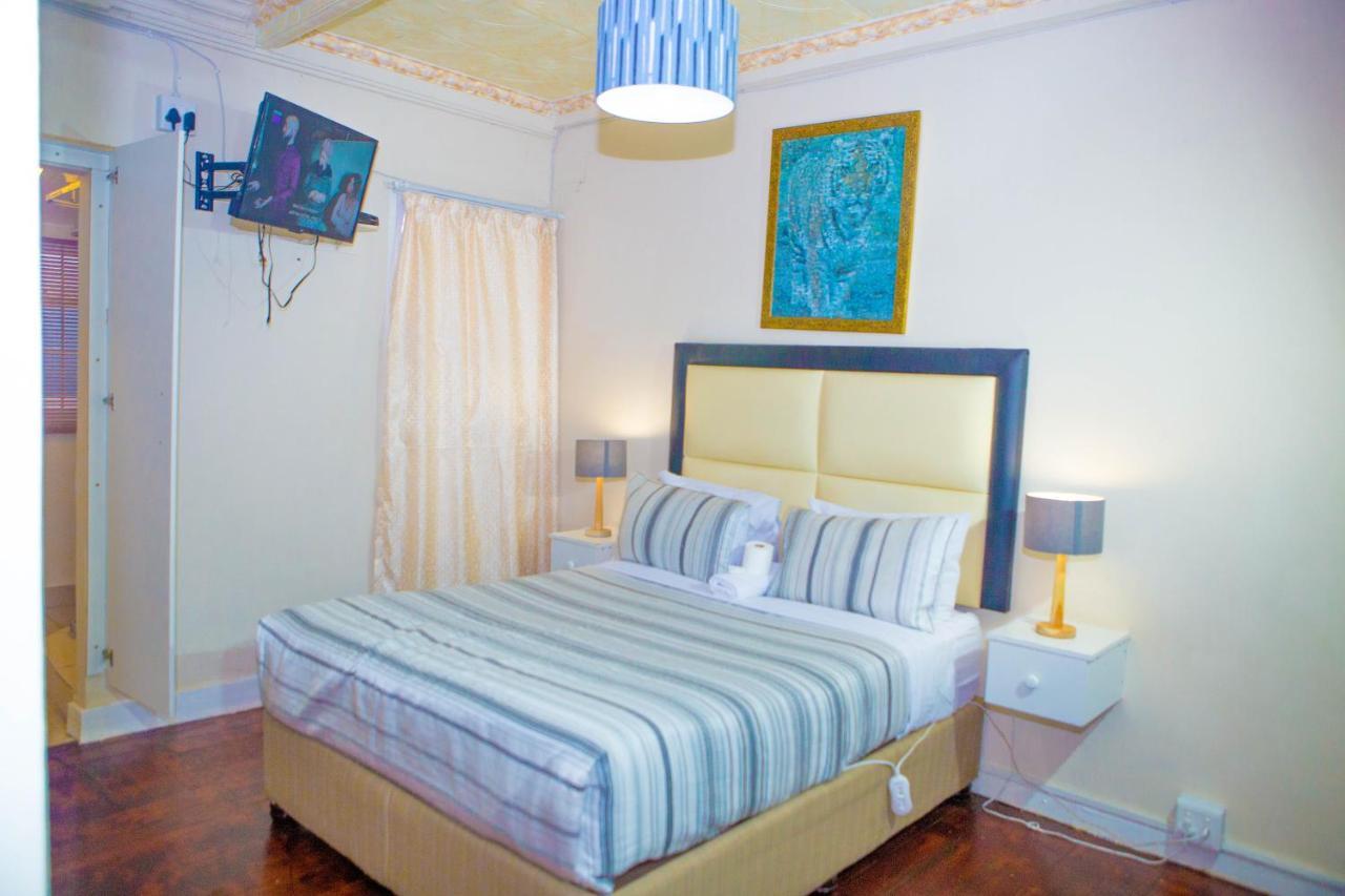 The Monument Guesthouse Port Elizabeth Esterno foto
