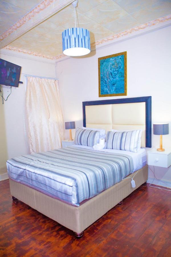 The Monument Guesthouse Port Elizabeth Esterno foto
